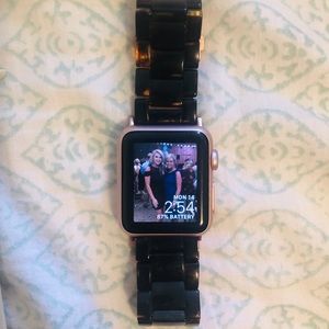 Apple Watch. Like new. 150$ obo
